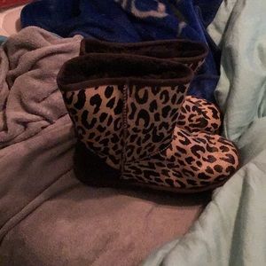 Size 9 UGGS